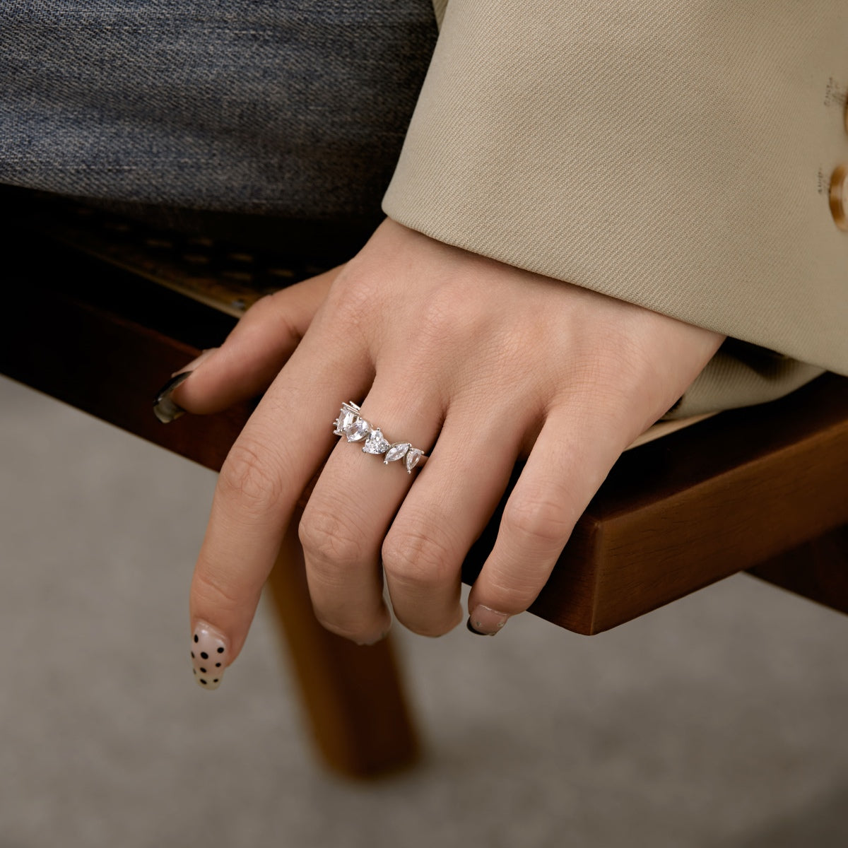 [Lumi Jewelry]Delicate Multi Cut Ring