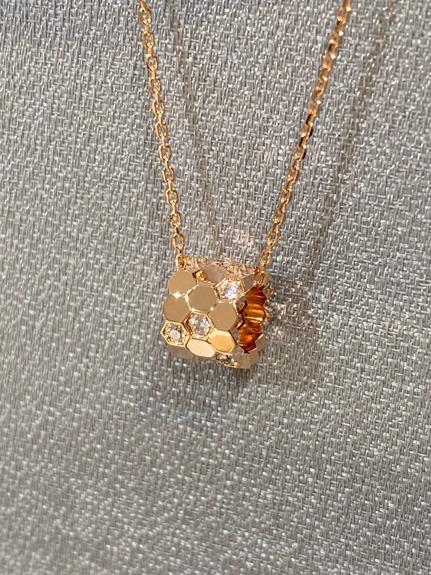 [Lumi Jewelry]BEE LOVE DIAMOND NECKLACE