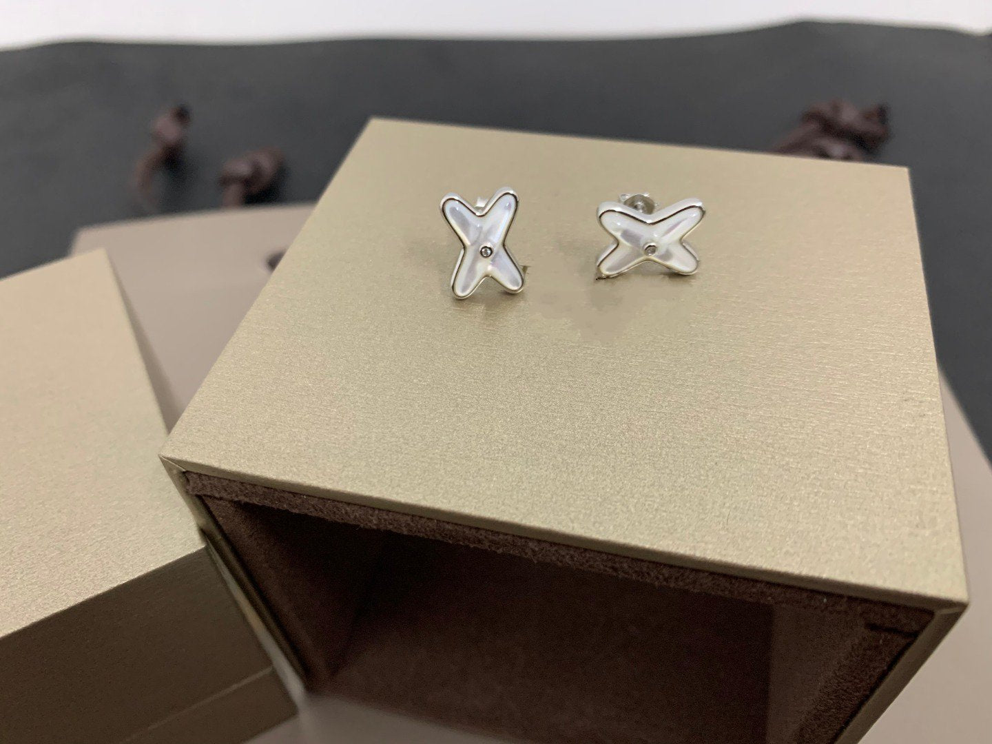 [Lumi Jewelry]JEUX DE WHITE MOP SILVER DIAMOND EARRINGS