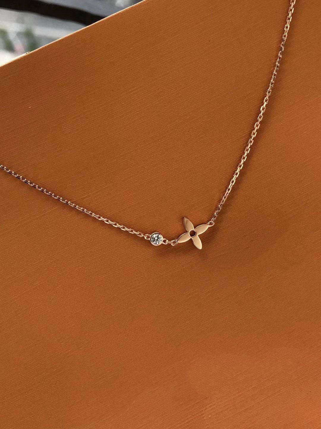 [Lumi Jewelry]BLOSSOM PENDANT PINK GOLD AND DIAMOND