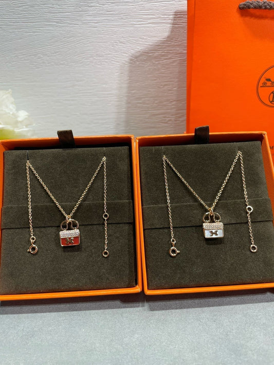 [Lumi Jewelry]H CIRCE MOISSANITE PENDANT NECKLACE GOLD