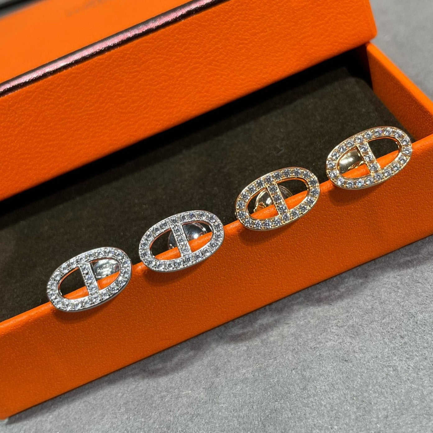 [Lumi Jewelry]HM FULL DIAMOND PIG NOSE STUD EARRINGS