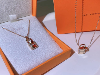 [Lumi Jewelry]HM ADVANCED NICHE LOCK HEAD NECKLACE DIAMONDS