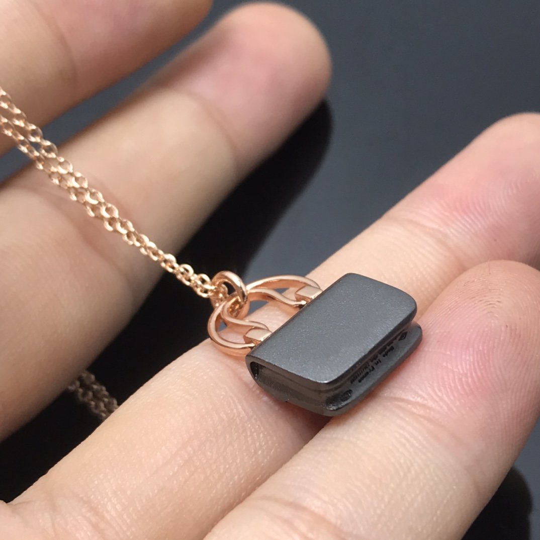 [Lumi Jewelry]WOMEN'S HM AMULETTES CONSTANCE PENDANT NECKLACE