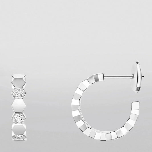 [Lumi Jewelry]Hollow Design Four-Leaf Clover Flower Shape Ring