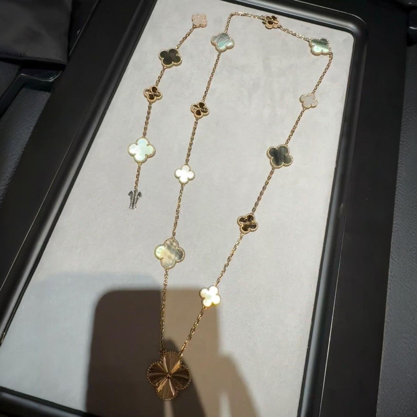 [Lumi Jewelry]DETACHABLE CLOVER 15(11+4) FLOWER ROSE GOLD NECKLACE SET