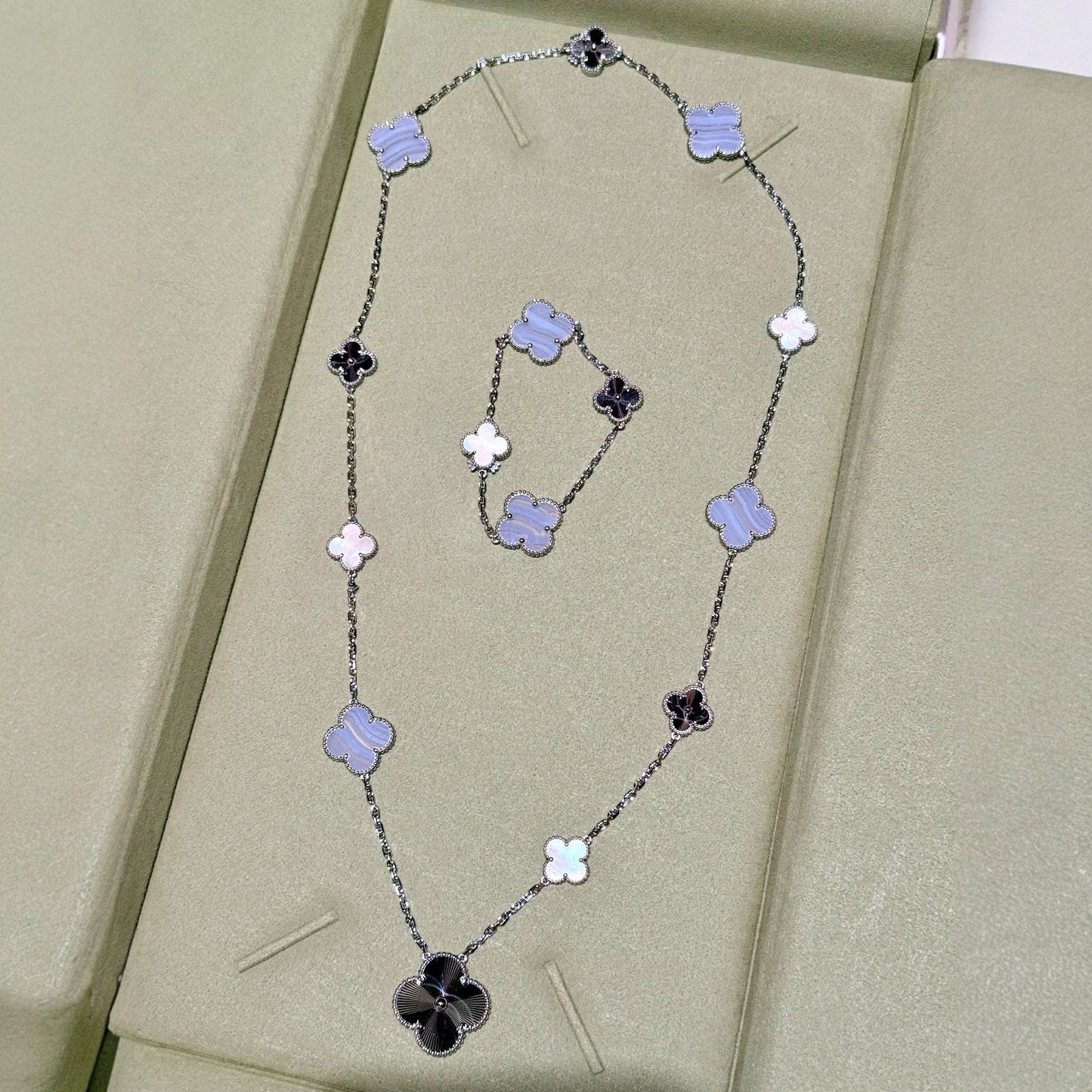 [Lumi Jewelry]DETACHABLE CLOVER 15(11+4) FLOWER SILVER NECKLACE SET