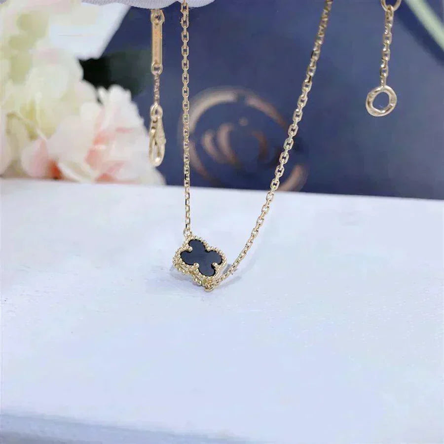 [Lumi Jewelry]CLOVER ONYX SINGLE FLOWER BRACELET