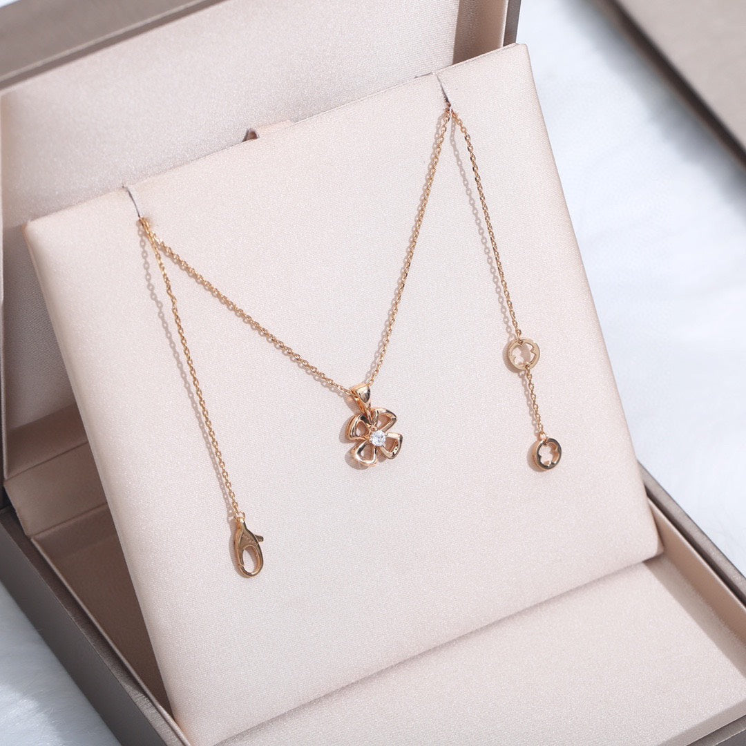 [Lumi Jewelry]FIOREVER NECKLACE DIAMOND CENTER