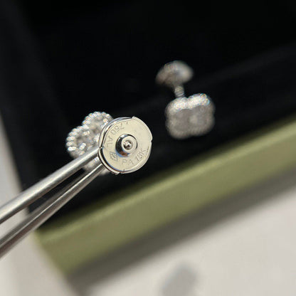 [Lumi Jewelry]CLOVER MINI DIAMOND STUD EARRINGS