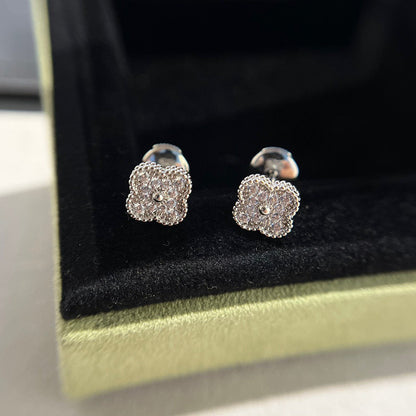 [Lumi Jewelry]CLOVER MINI DIAMOND STUD EARRINGS
