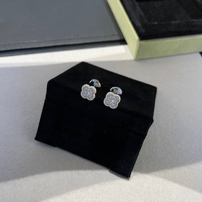 [Lumi Jewelry]CLOVER MINI DIAMOND STUD EARRINGS