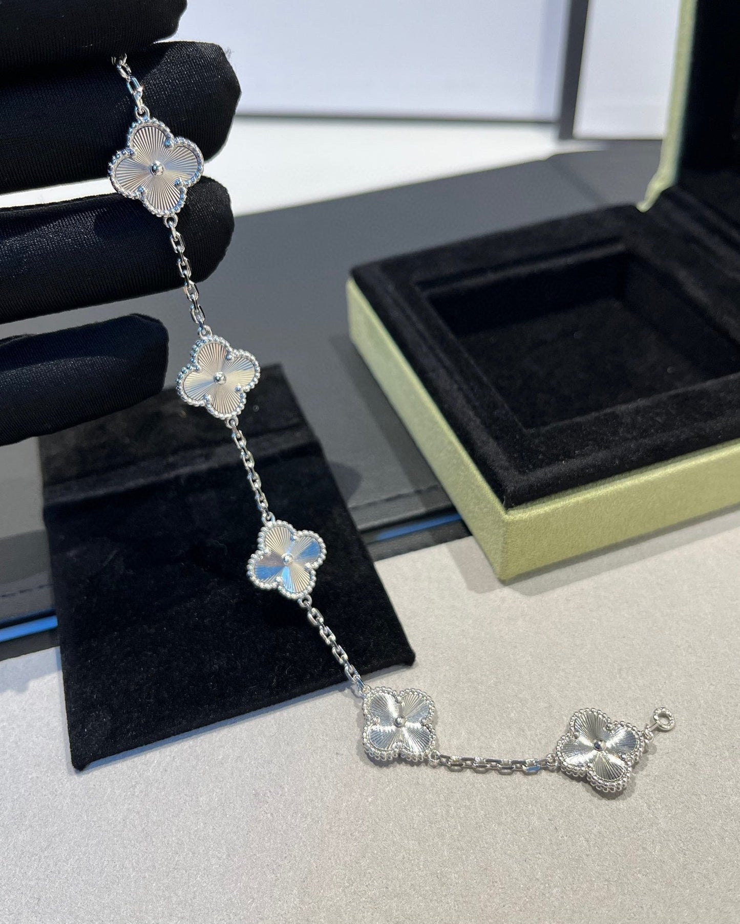 [Lumi Jewelry]CLOVER SILVER 5 MOTIFS BRACELET