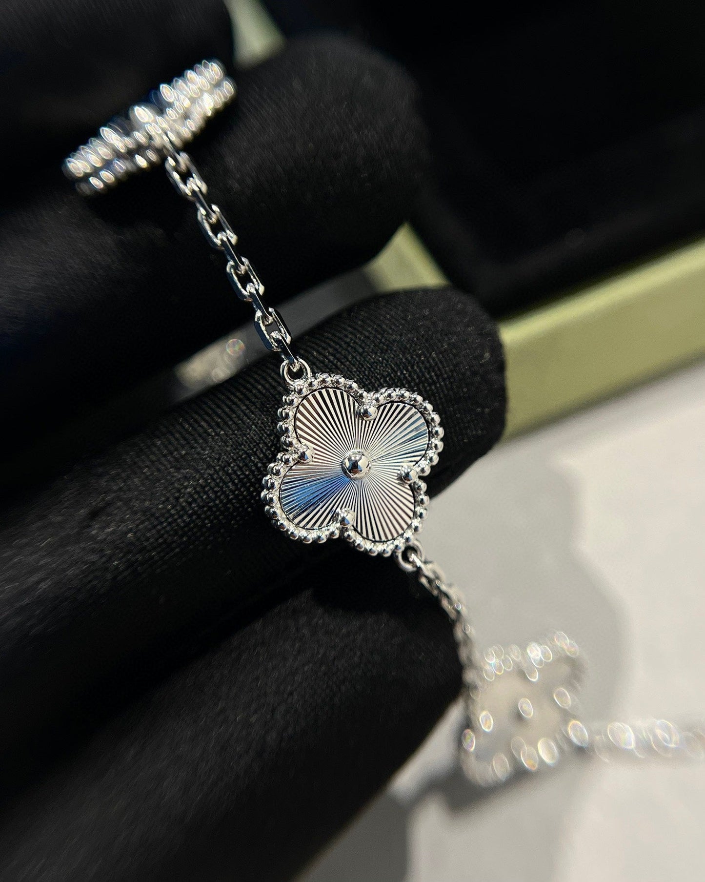 [Lumi Jewelry]CLOVER SILVER 5 MOTIFS BRACELET