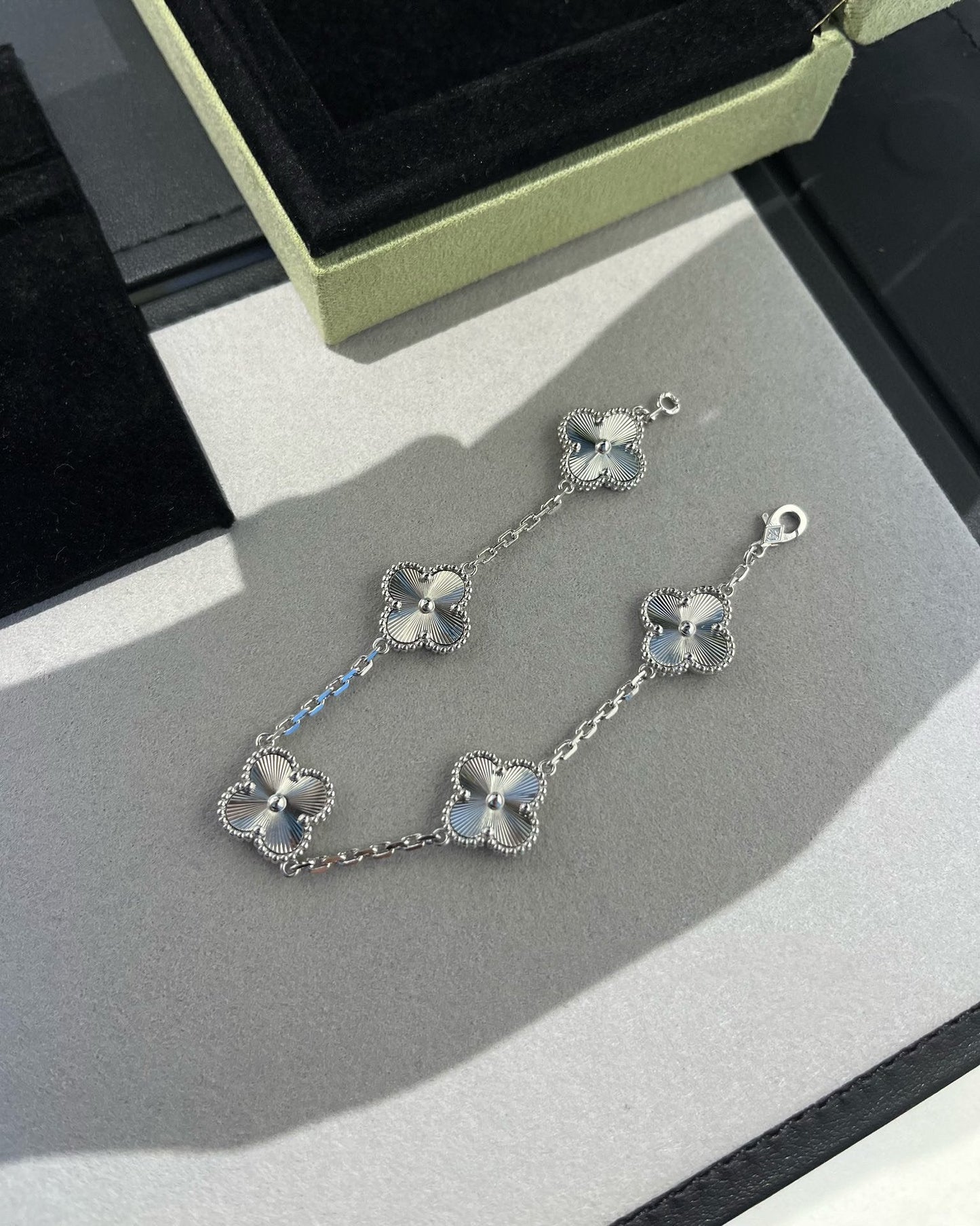 [Lumi Jewelry]CLOVER SILVER 5 MOTIFS BRACELET